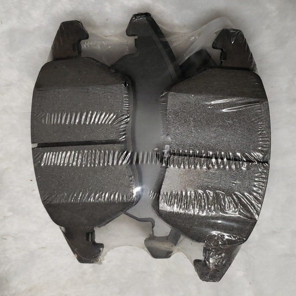 NWB ECCPP Brake Pads Set, Fmvss105. Fmvss135. ISO/TS16949. ECE R90 - Picture 4 of 5